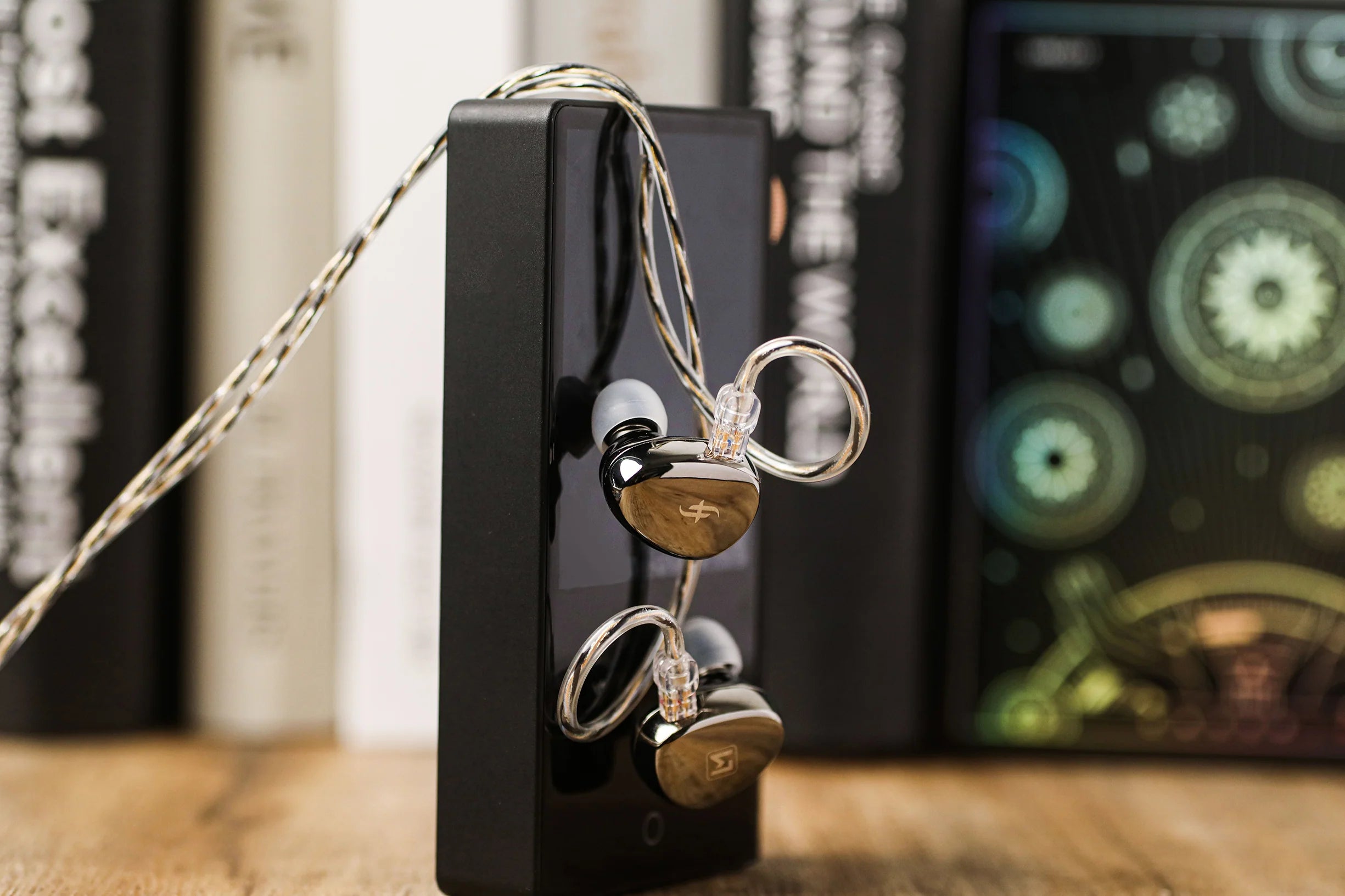 SIMGOT EA500 LM | The 2nd Generation Of Dual-Magnet & Dual-Cavity