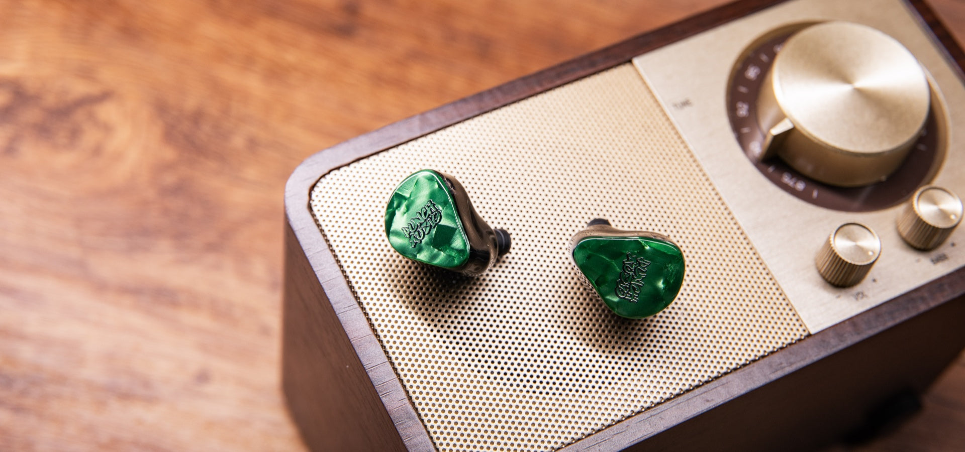 slider image slider_item_VqXEYc